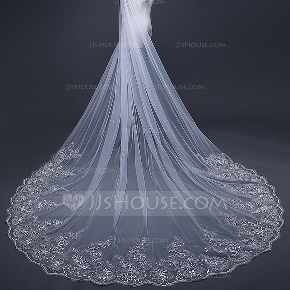 Accessories - Veil